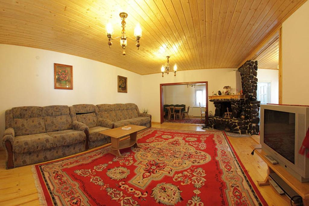 Pensiunea Flori De Camp Vatra Dornei Rum bild